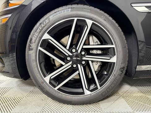 New 2026 Genesis G80 2.5T Advanced image 11