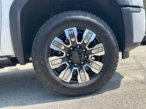 New 2026 GMC Sierra 2500 Denali image 13