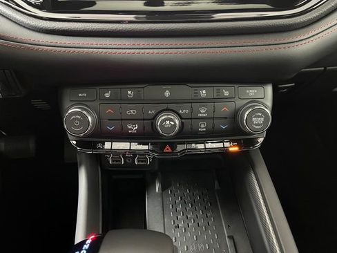 Used 2026 Dodge Durango GT image 34