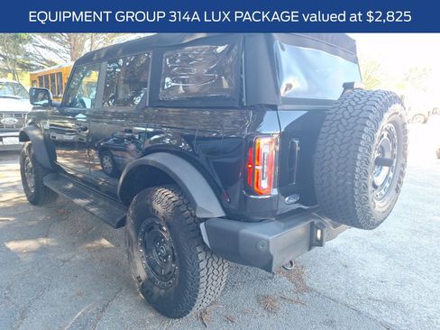 Used 2025 Ford Bronco Outer Banks w/ Sasquatch Package AWD/4WD image 6