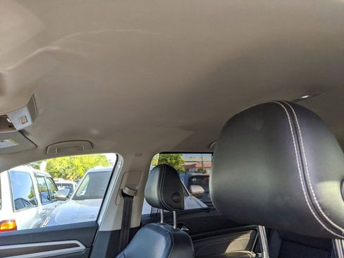 Used 2022 Volkswagen Atlas SE image 9