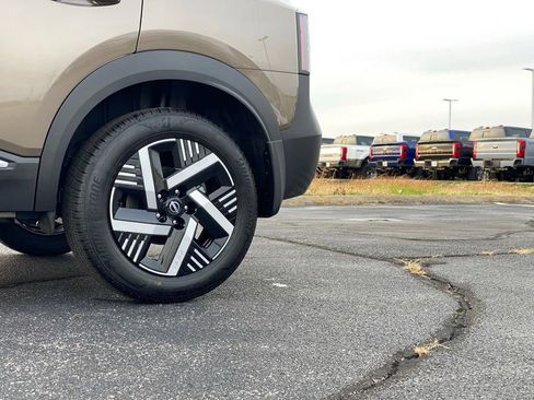 New 2026 Nissan Kicks SV image 30