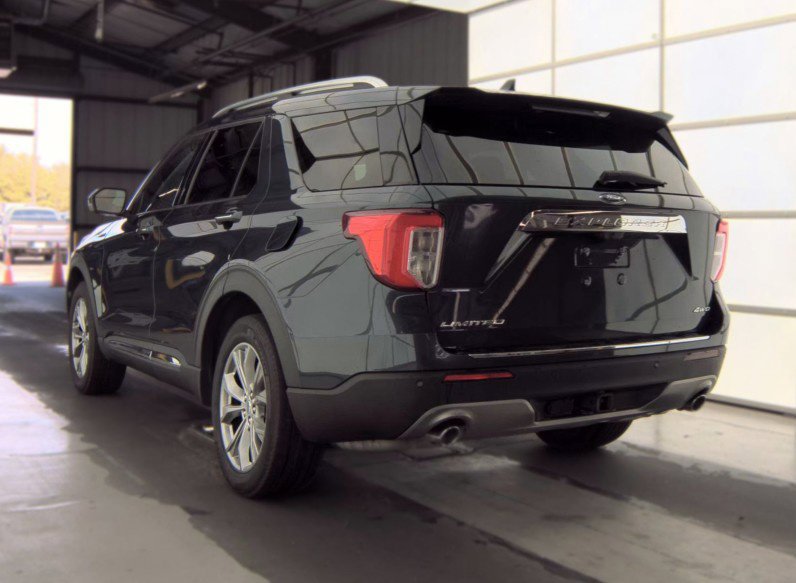 Used 2023 Ford Explorer Limited w/ Limited Technology Package AWD/4WD image 5
