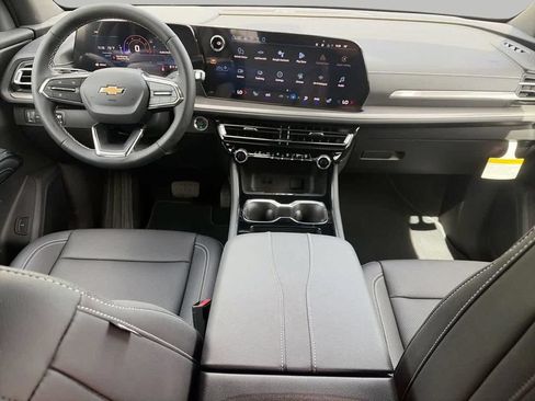 New 2026 Chevrolet Traverse LT w/ Driver Confidence Package FWD image 10