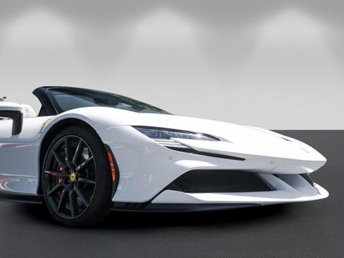 Certified 2025 Ferrari SF90 Spider AWD/4WD image 11