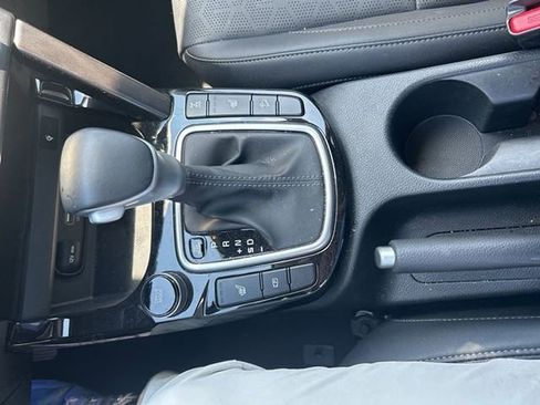Certified 2024 Kia Seltos EX AWD/4WD image 19