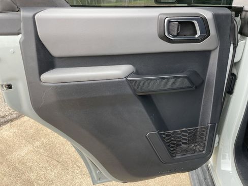 Used 2021 Ford Bronco Big Bend w/ Sasquatch Package AWD/4WD image 40