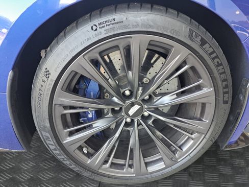 Used 2022 Cadillac CT5 V Blackwing w/ Carbon Fiber Package 2 RWD image 17