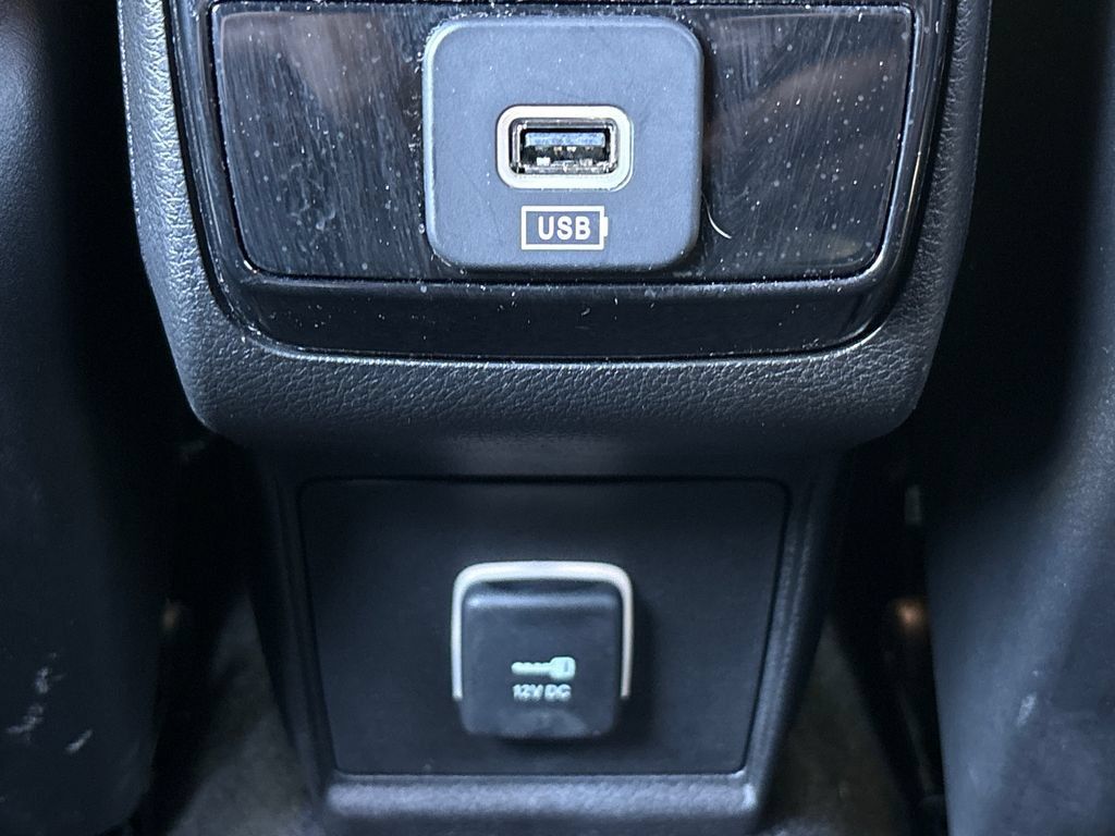 Used 2023 Jeep Compass Limited AWD/4WD image 21