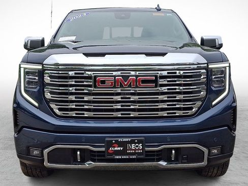 Used 2023 GMC Sierra 1500 Denali w/ Denali Reserve Package AWD/4WD image 2