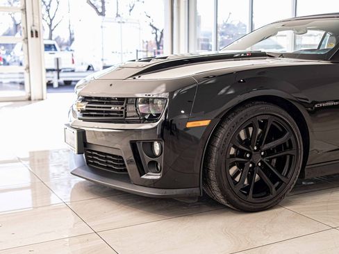 Used 2013 Chevrolet Camaro ZL1 image 4