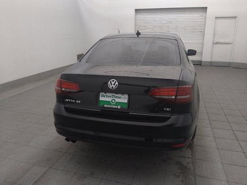 Used 2016 Volkswagen Jetta SE FWD image 7