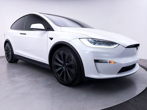 Used 2022 Tesla Model X Plaid AWD/4WD image 10