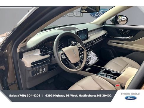 Used 2022 Lincoln Corsair FWD image 12