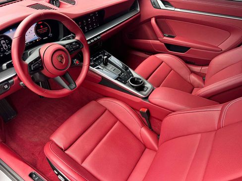 Certified 2025 Porsche 911 Carrera image 4