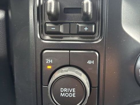 New 2026 Ford F350 Lariat w/ Black Appearance Package image 34