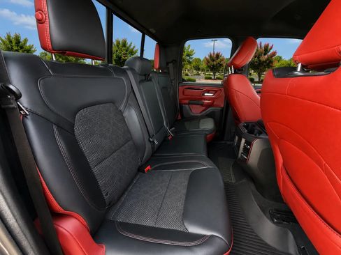 Used 2019 RAM 1500 Rebel AWD/4WD image 11
