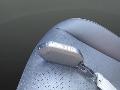 New 2026 Kia Carnival SX Prestige image 36