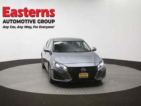 Used 2023 Nissan Altima 2.5 SV FWD image 50