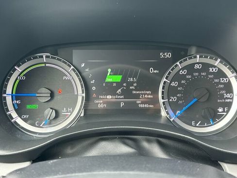 Used 2023 Toyota Highlander XLE AWD/4WD image 31