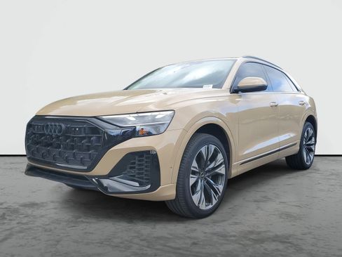 Used 2025 Audi Q8 Premium Plus w/ Premium Plus Package image 2