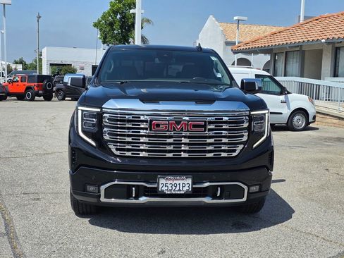 Used 2022 GMC Sierra 1500 Denali AWD/4WD image 2
