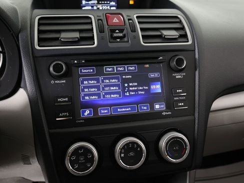 Used 2017 Subaru Forester 2.5i w/ Alloy Wheel Package image 32