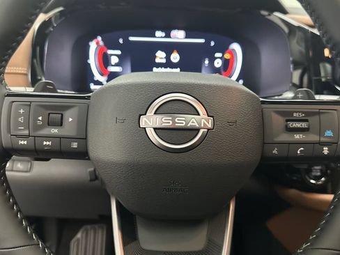 New 2026 Nissan Pathfinder Platinum w/ Cargo Package AWD/4WD image 13
