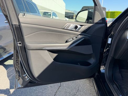 Used 2025 BMW X7 xDrive40i w/ Executive Package image 10