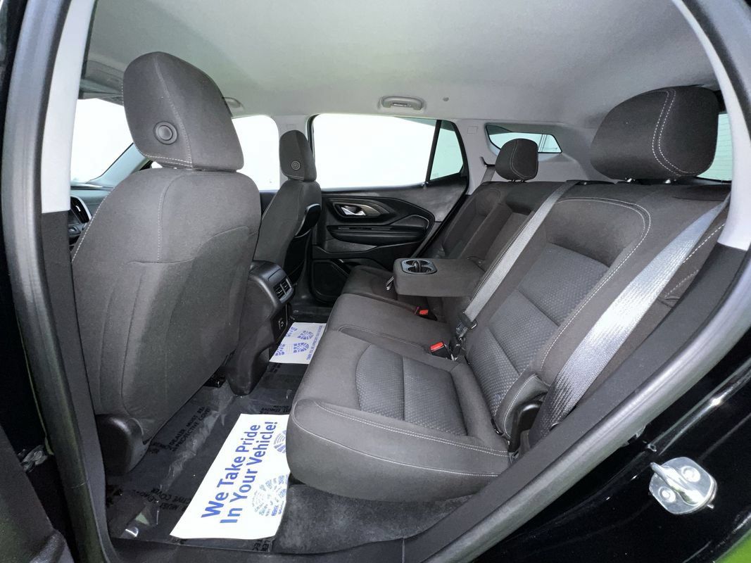 Used 2024 GMC Terrain SLE w/ Driver Convenience Package FWD image 26