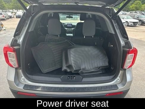 Used 2023 Ford Explorer XLT w/ Equipment Group 202A RWD image 14