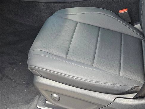 New 2026 Mercedes-Benz GLS 450 4MATIC image 4