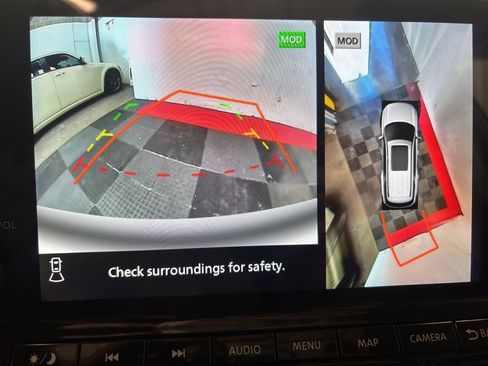 Used 2024 Nissan Pathfinder Platinum w/ Black Appearance Package image 23