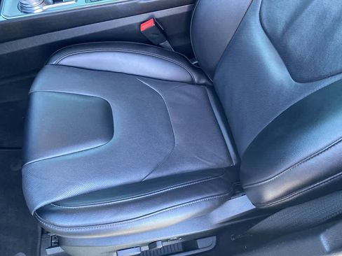 Used 2022 Ford Edge Titanium w/ Equipment Group 301A image 11