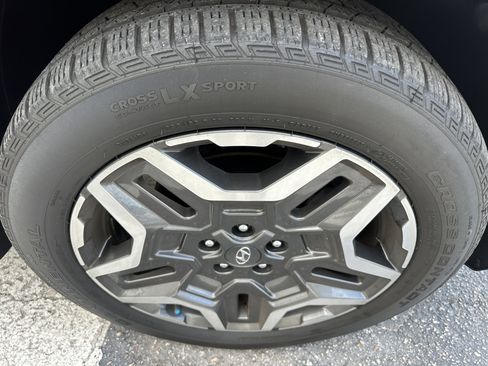 Used 2023 Hyundai Santa Fe Limited image 6