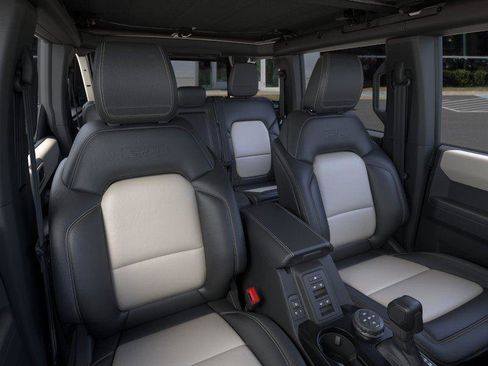 New 2026 Ford Bronco Outer Banks AWD/4WD image 10
