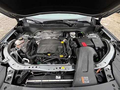 Used 2025 Chevrolet Trax LT w/ LT Convenience Package image 32