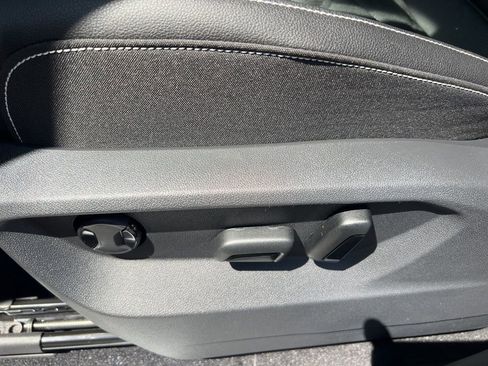 New 2026 Volkswagen Atlas SE image 17