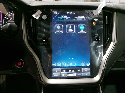 Used 2025 Subaru Outback Premium w/ Popular Package #1A image 23