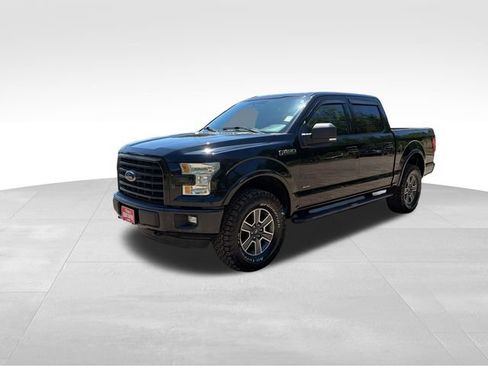 Used 2016 Ford F150 XLT w/ Equipment Group 302A Luxury AWD/4WD image 7