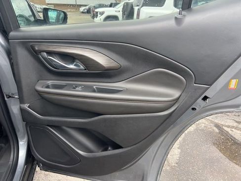 Used 2021 GMC Terrain SLT w/ Infotainment Package II image 13