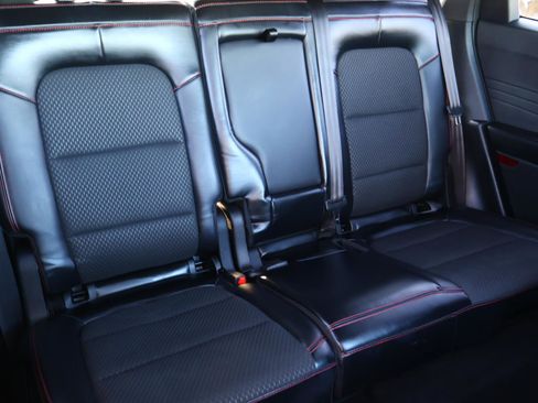 Used 2023 Ford Escape ST-Line image 19