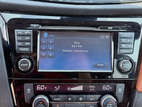Used 2017 Nissan Rogue SL w/ SL Premium Package AWD/4WD image 17