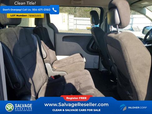 Used 2015 Dodge Grand Caravan SXT image 15