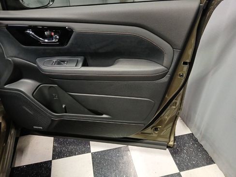 New 2025 Subaru Forester Touring AWD/4WD image 6