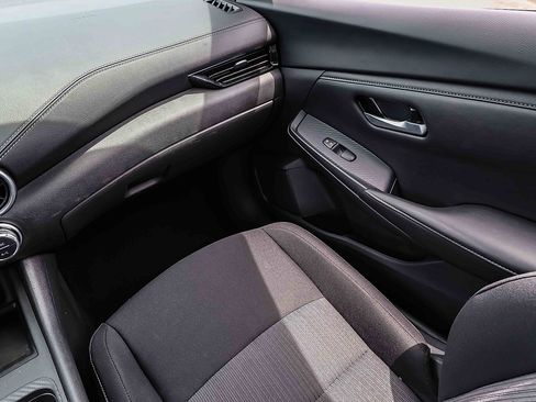 Used 2024 Nissan Sentra SV w/ All-Weather Package FWD image 18