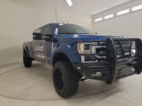 Used 2022 Ford F350 Platinum AWD/4WD image 5