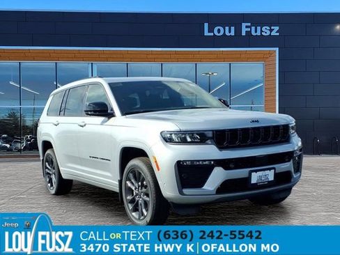 New 2026 Jeep Grand Cherokee L Limited AWD/4WD image 1