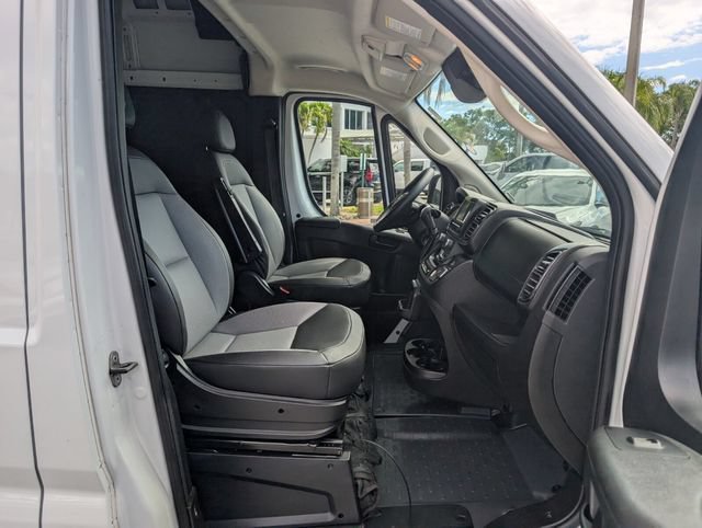 Used 2025 RAM ProMaster 2500 w/ Convenience Group FWD image 18