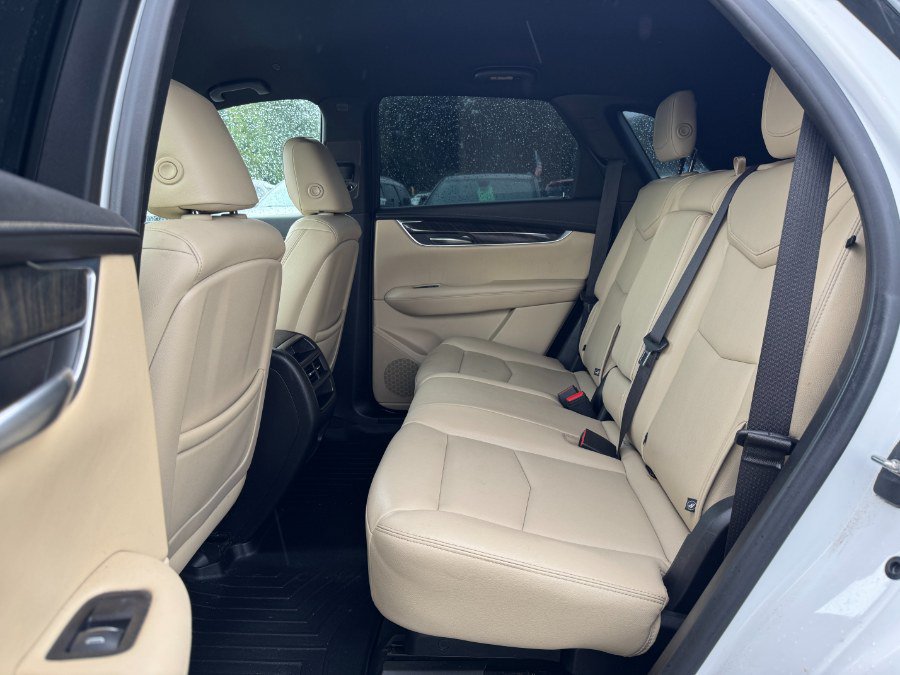 Used 2019 Cadillac XT5 AWD image 16